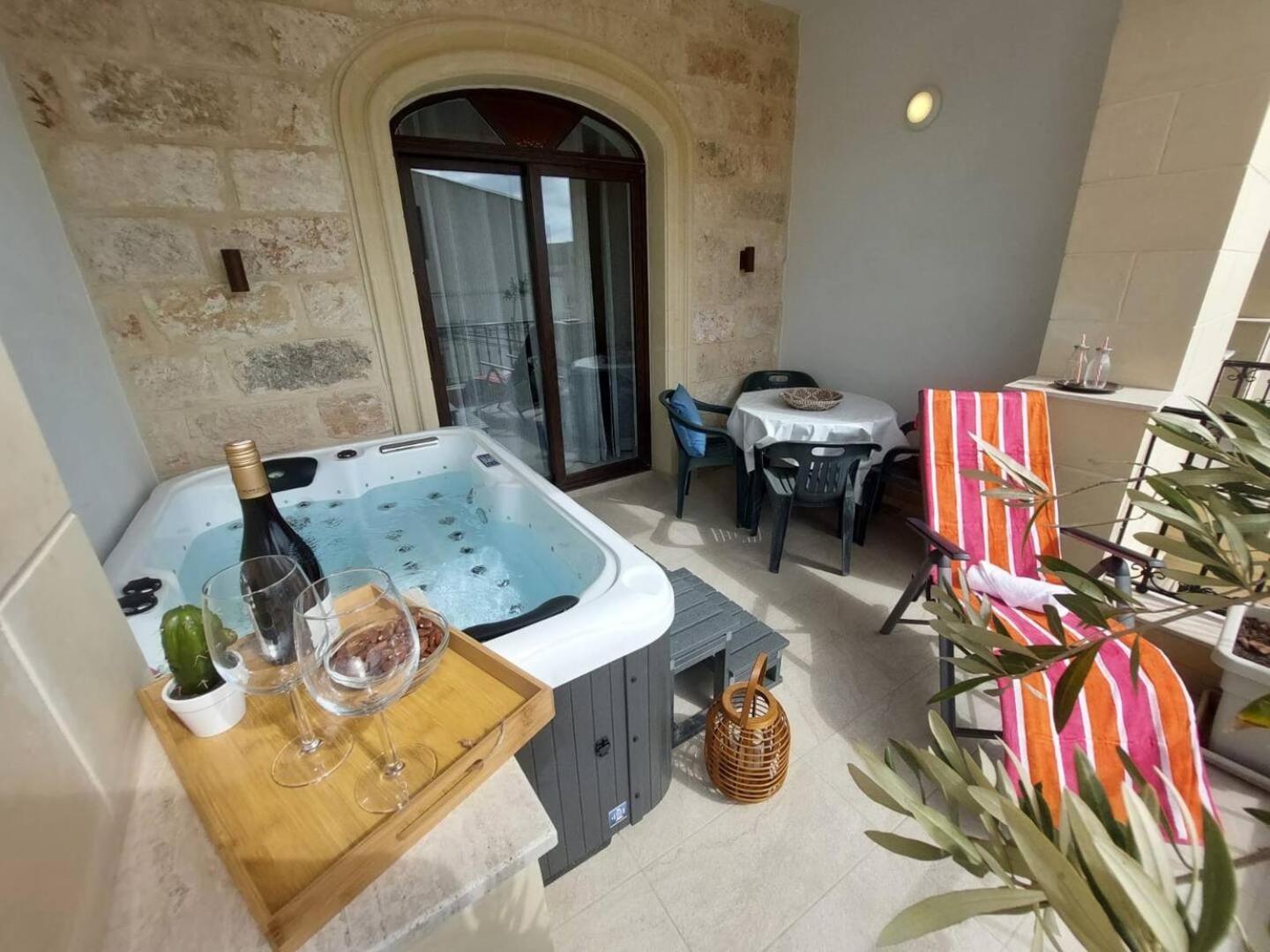 Fl 2 Ta'Lonza Luxury With Hot Tub By Homely 梅利哈 外观 照片